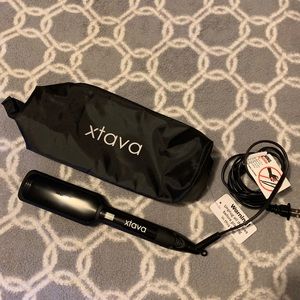 NWOT xtava infrared hair straightener